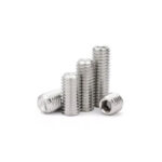 Imbus vijak uvrtni je vrsta zavrtnja sa šestougaonom glavom, dizajniran za uvrtanje pomoću imbus ključa (šesterostrani ključ). Ovaj vijak je specijalno konstruisan za jednostavno uvrtanje u materijal, obično u aplikacijama gde je potrebna preciznost i sigurnost spoja. Ima šesterostrani otvor na glavi, što omogućava čvrsto zatezanje bez klizanja alata, čime se smanjuje rizik od oštećenja vijka. Uvrtni imbus vijci se često koriste u industrijskim, mehaničkim i građevinskim aplikacijama zbog svoje pouzdanosti i otpornosti na visoka opterećenja. Imbus vijak/uvrtni/ LE-JDS-M5*6